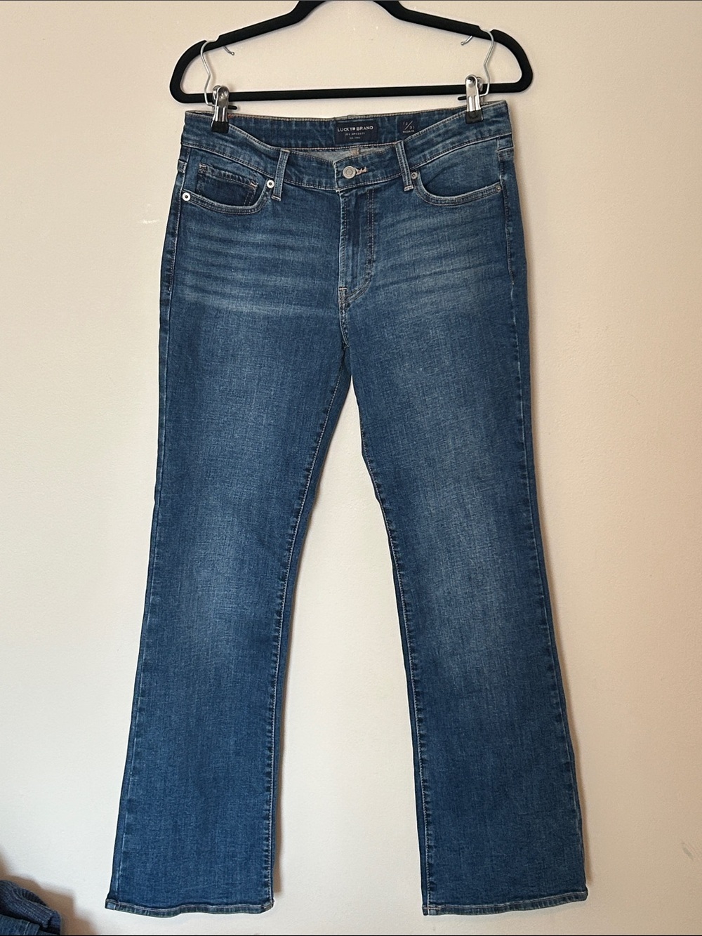 Lucky Brand Women’s Boot Cut Jeans in Medium Blue